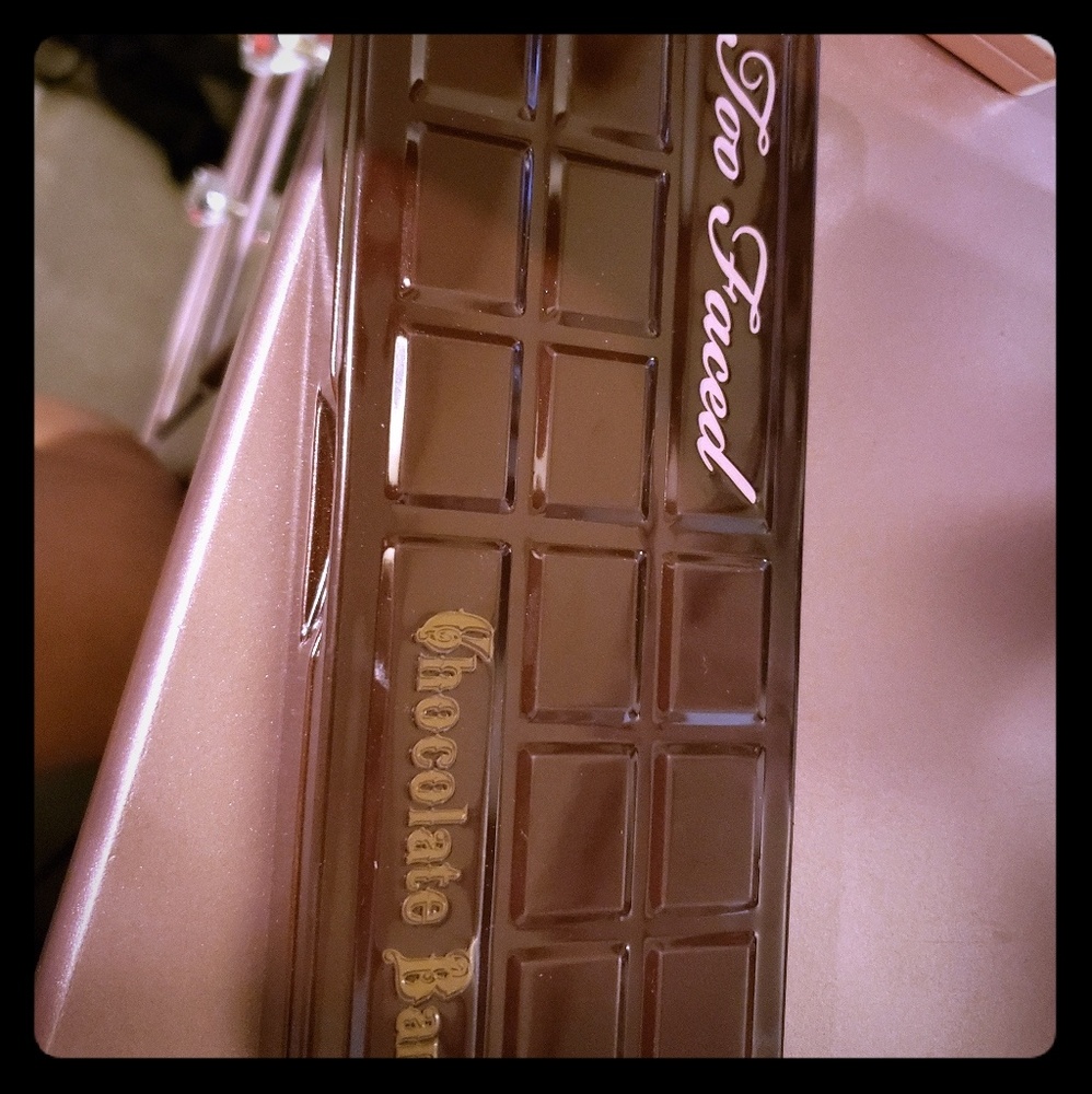 Too Faced and kylie Jenner eye shadow Pelletes